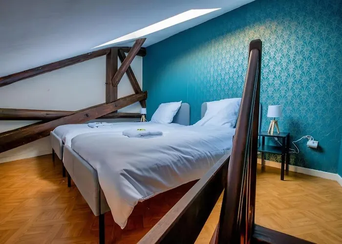 アパート Eclat Urbain